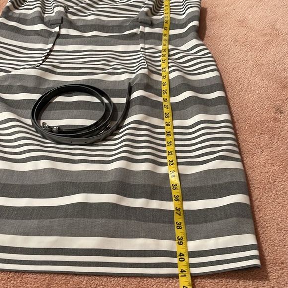 Calvin Klein beautiful dress worn one time /dry cleaned . - Picture 9 of 15